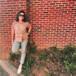 Meet your Posher, Sam